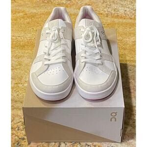 Brand New Womens On Cloud The Roger Clubhouse Shoes Size 11